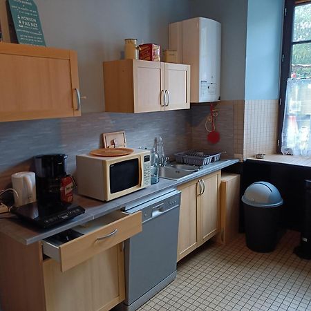 Ille Flottante, Maison Eclusiere Et Hebergements Insolites Sur Le Canal Hédé 외부 사진