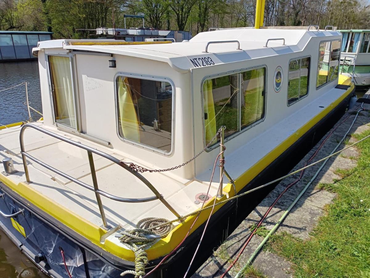 Ille Flottante, Maison Eclusiere Et Hebergements Insolites Sur Le Canal Hédé 외부 사진