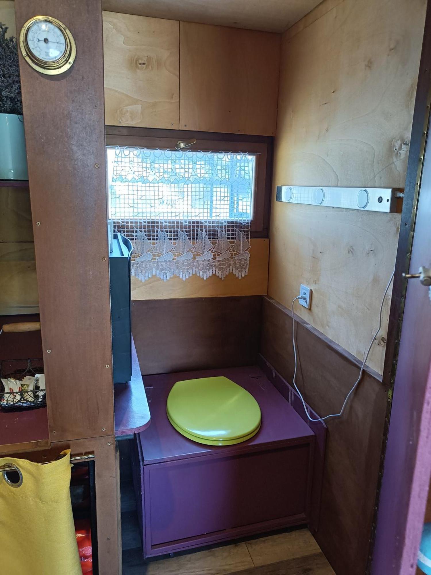 Ille Flottante, Maison Eclusiere Et Hebergements Insolites Sur Le Canal Hédé 외부 사진